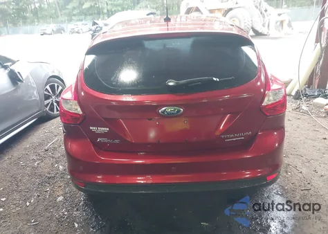 2014 Ford Focus Titanium из США, поврежденный, VIN 1FADP3N20EL362723